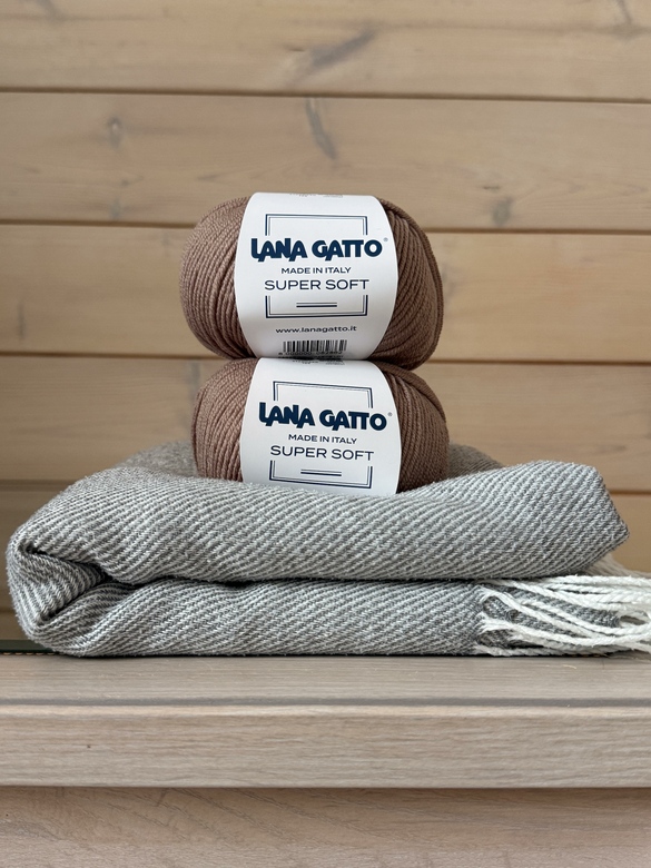 LANA GATTO Super Soft 9424