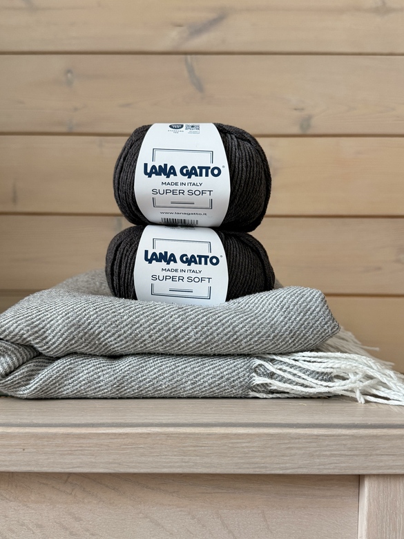 LANA GATTO Super Soft 20206