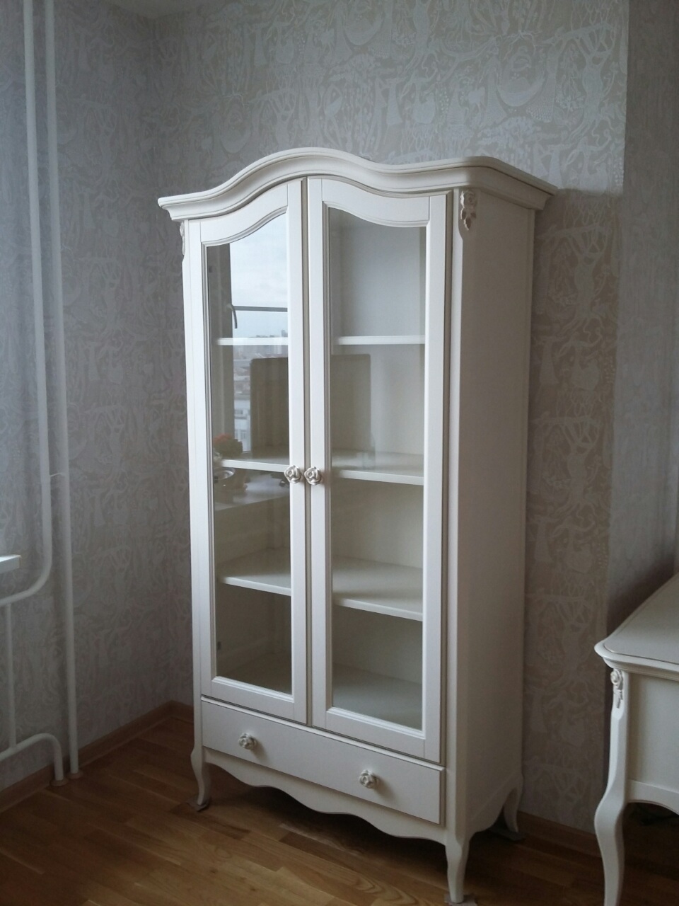 Витрина 2 дверная G181-K02-G