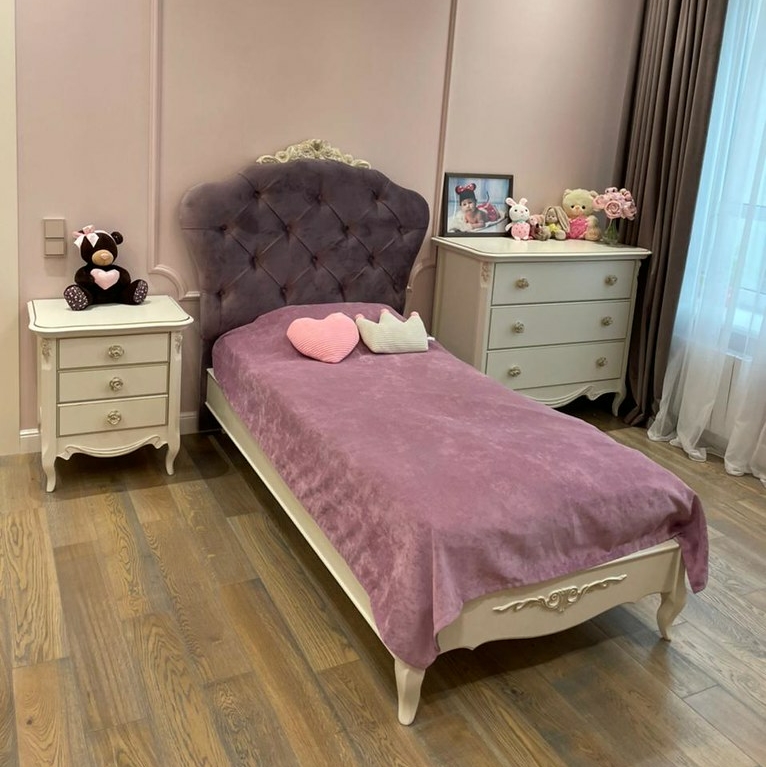 КРОВАТЬ С МЯГКИМ ИЗГОЛОВЬЕМ 90*190 509D