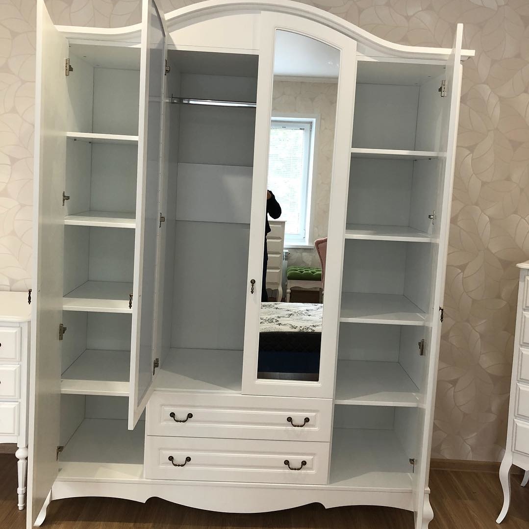 Шкаф 4 дверный