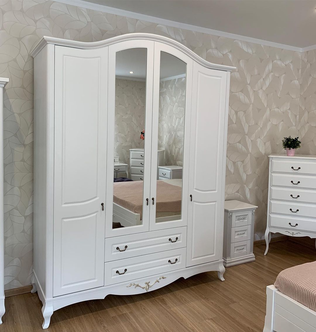 Шкаф 4 дверный