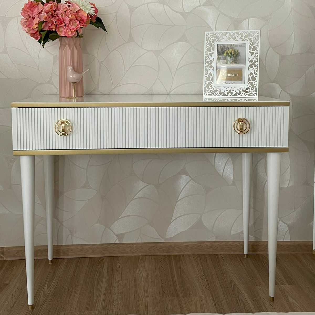 Туалетный стол GLO4