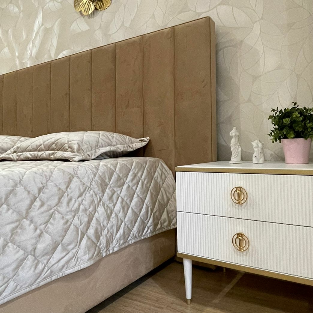 КРОВАТЬ С МЯГКИМ ИЗГОЛОВЬЕМ 160*200 GLO