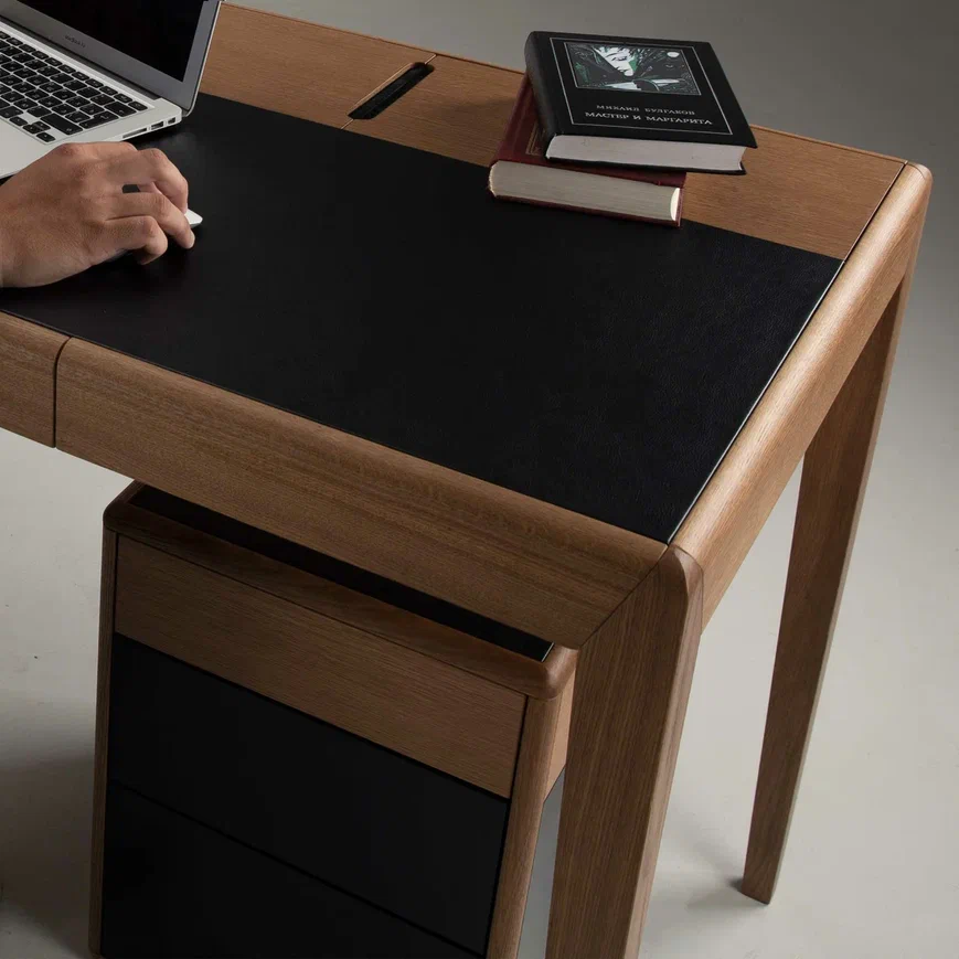 Стол письменный Магна