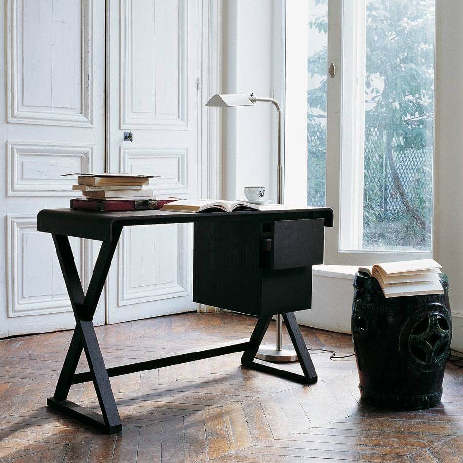 Стол письменный Макс