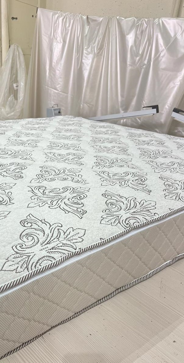 Матрас с пружинами S1000 и латексом  160*200