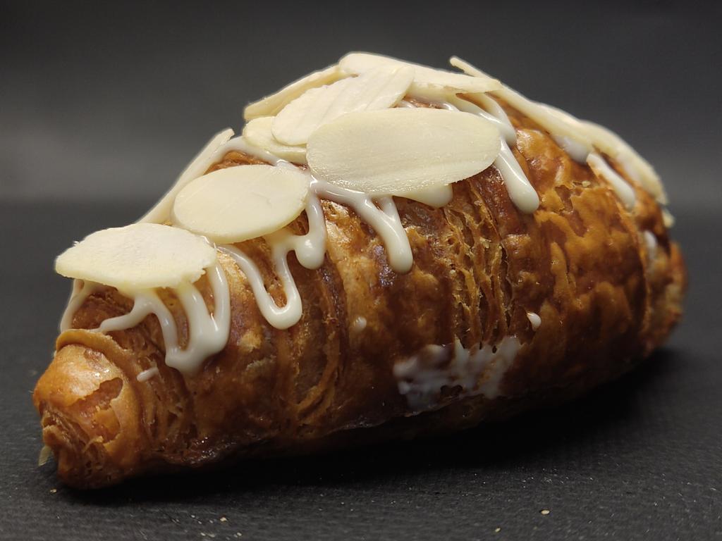 Мини-круассан с миндальным кремом