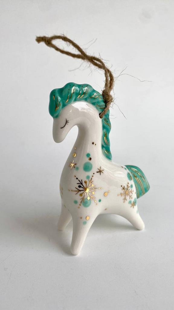 Лошадка средняя