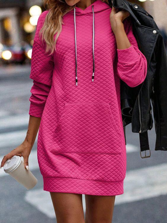 Выкройка трикотажного платья с капюшоном, размеры 40-60