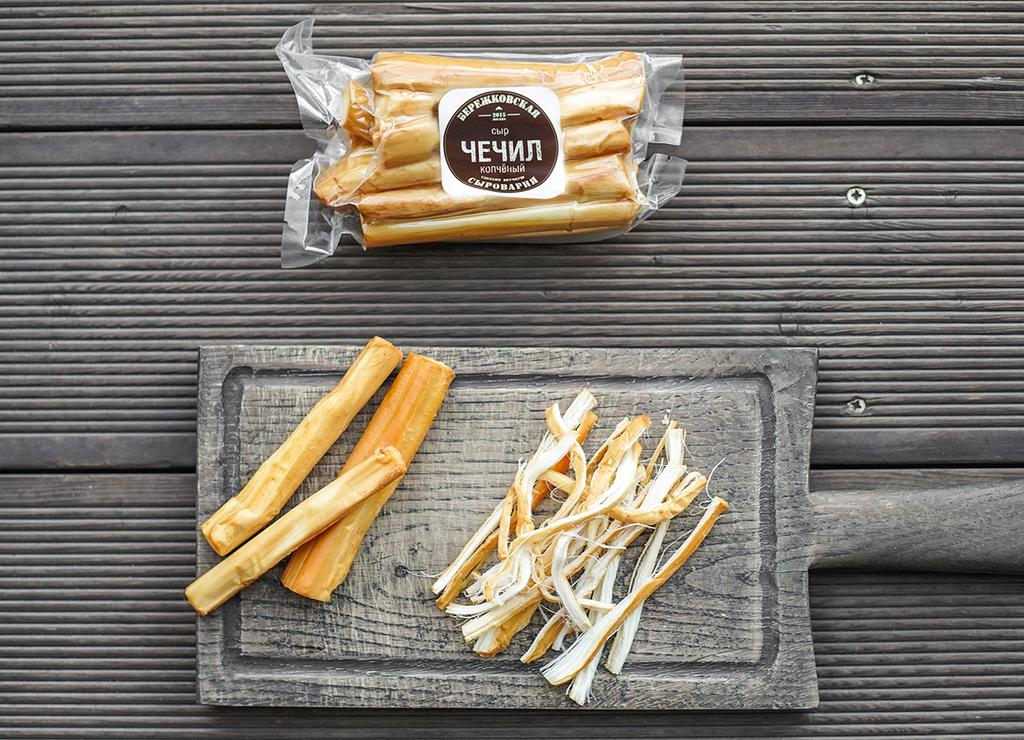 Сыр чечил из цельного молока копченый на ольховой щепе