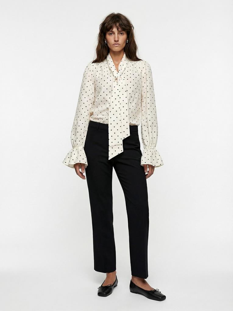 Брюки укороченные легкий клеш черные