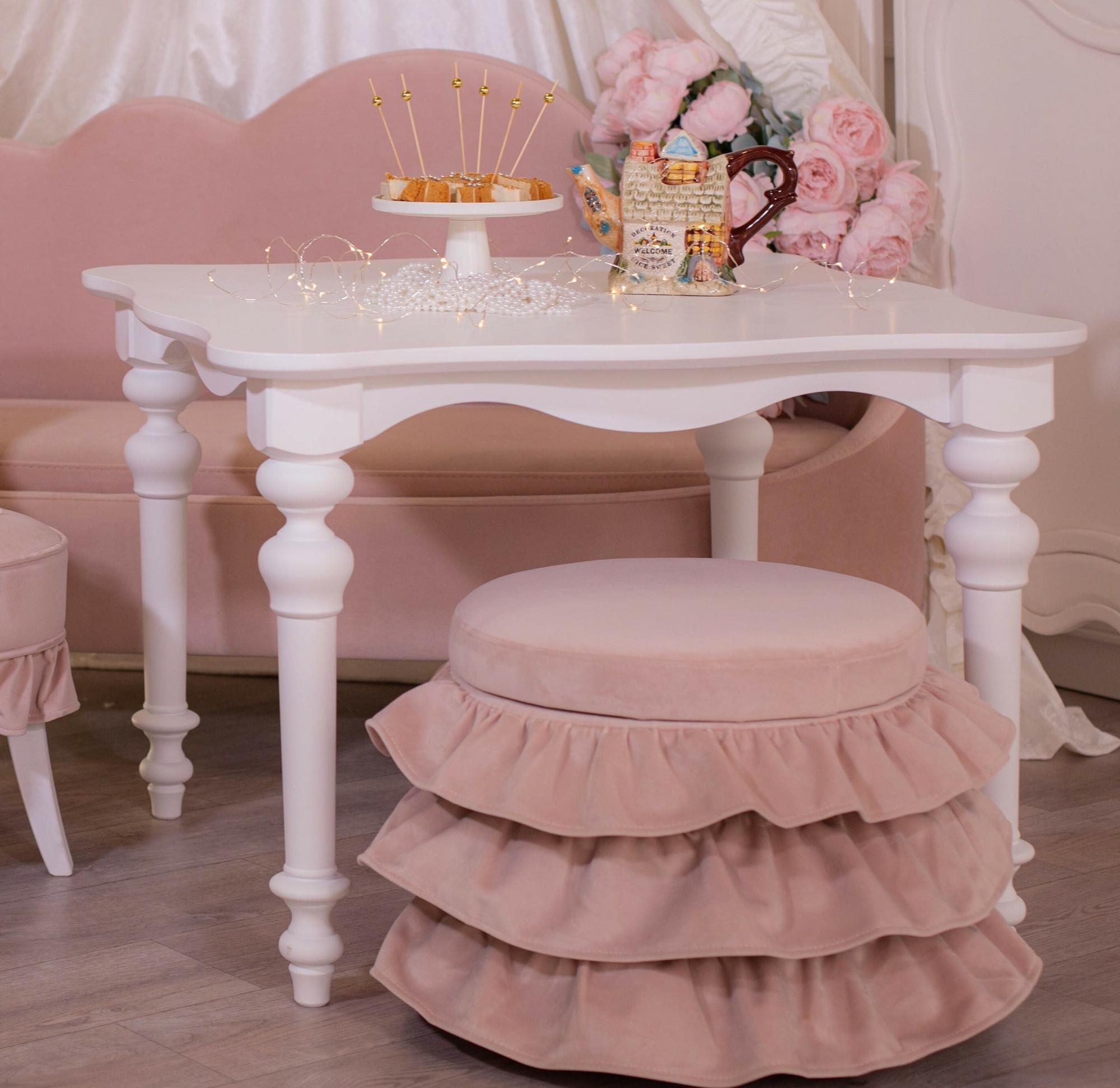 Стол детский Amari Фигурный точенный