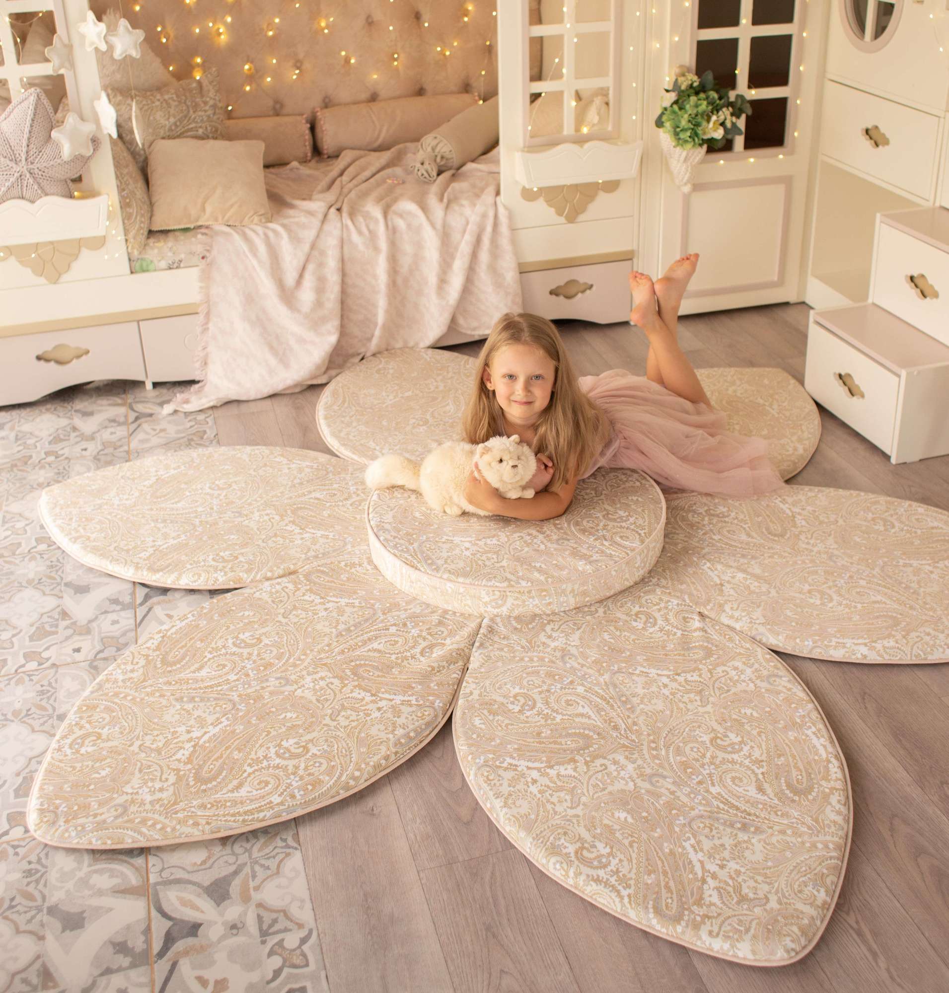 Пуф цветок  Мечта