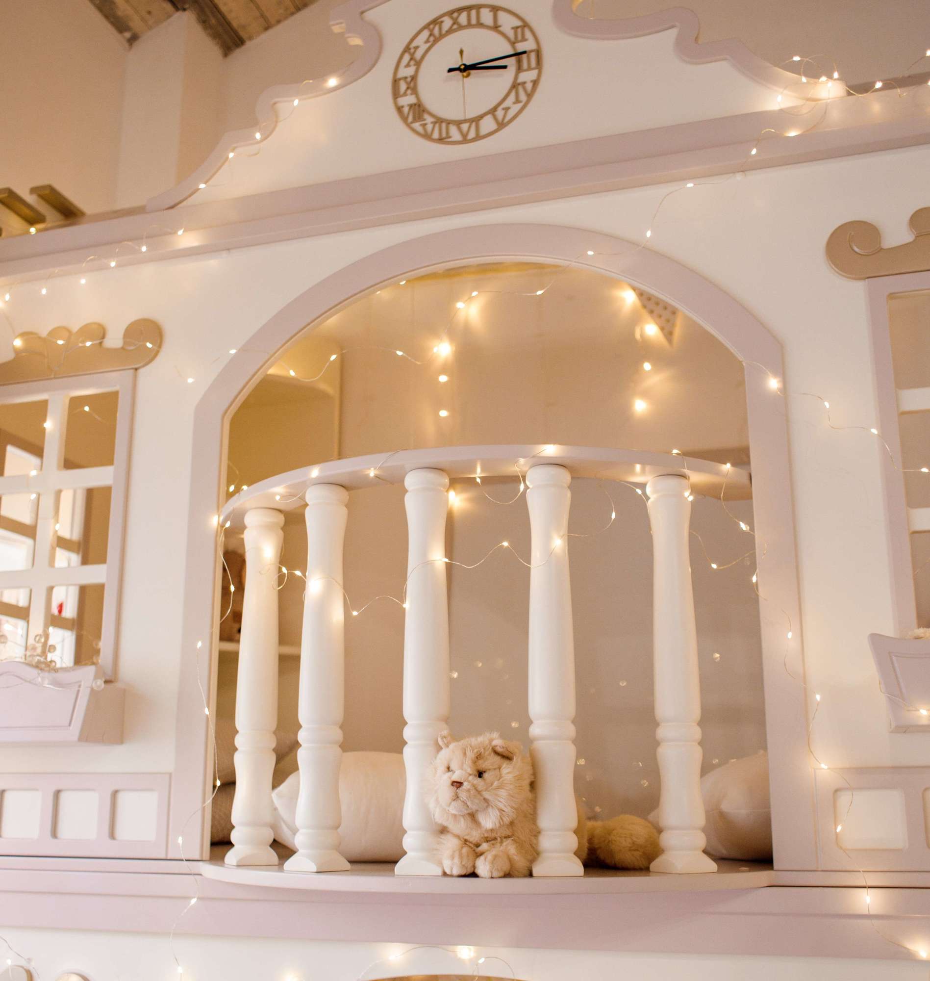 Светодиодная лента 50 метров цвет теплый белый с розеткой