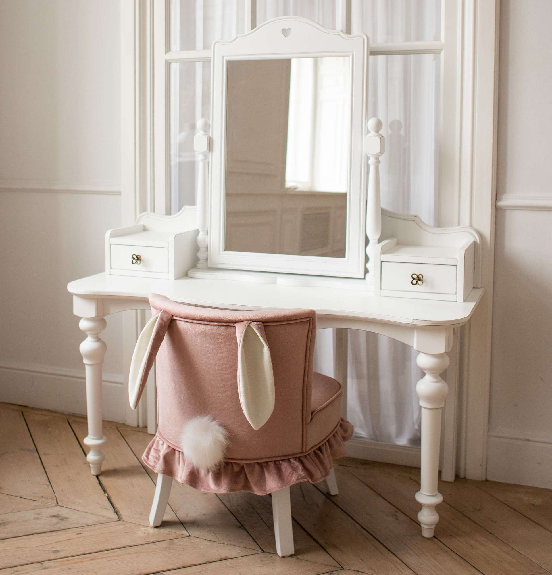 Стол-консоль Amari Фигурный пристенный с зеркалом и ящиками