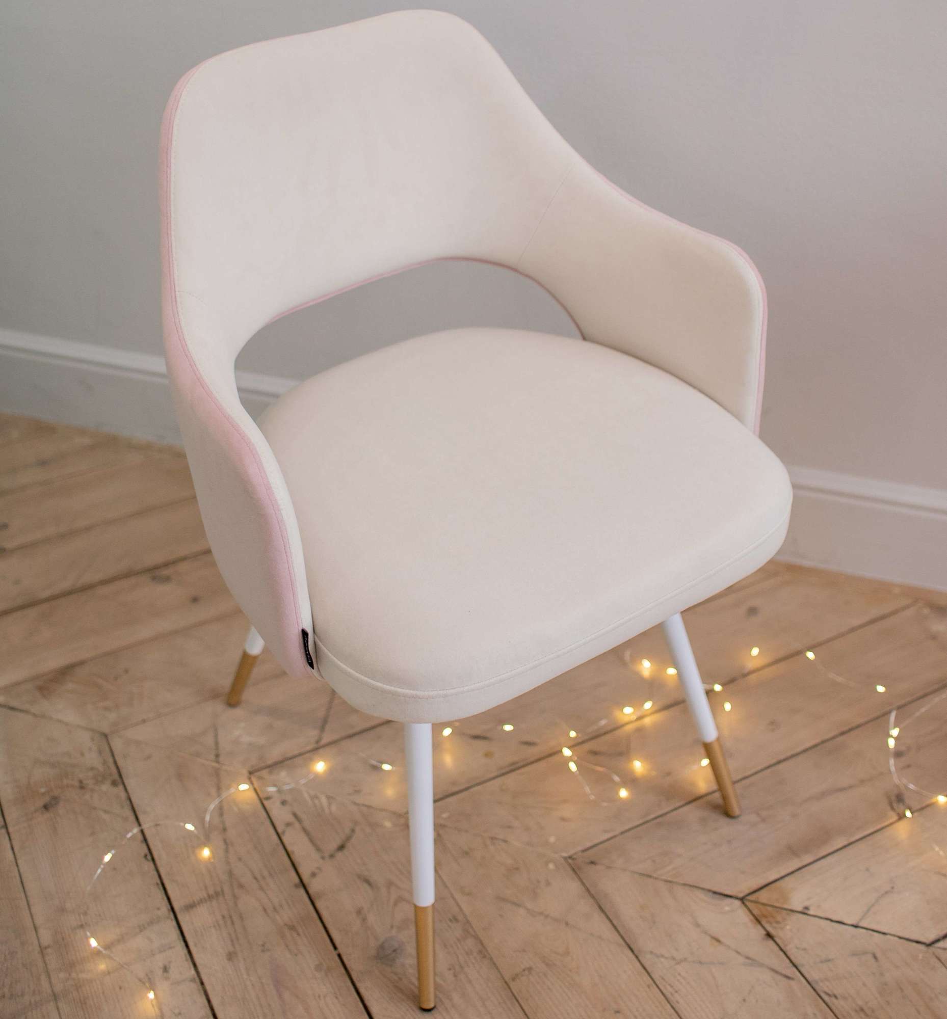 Кресло взрослое Amari ЗЕФИРКА с отверстием в спинке цвет пудра розовая