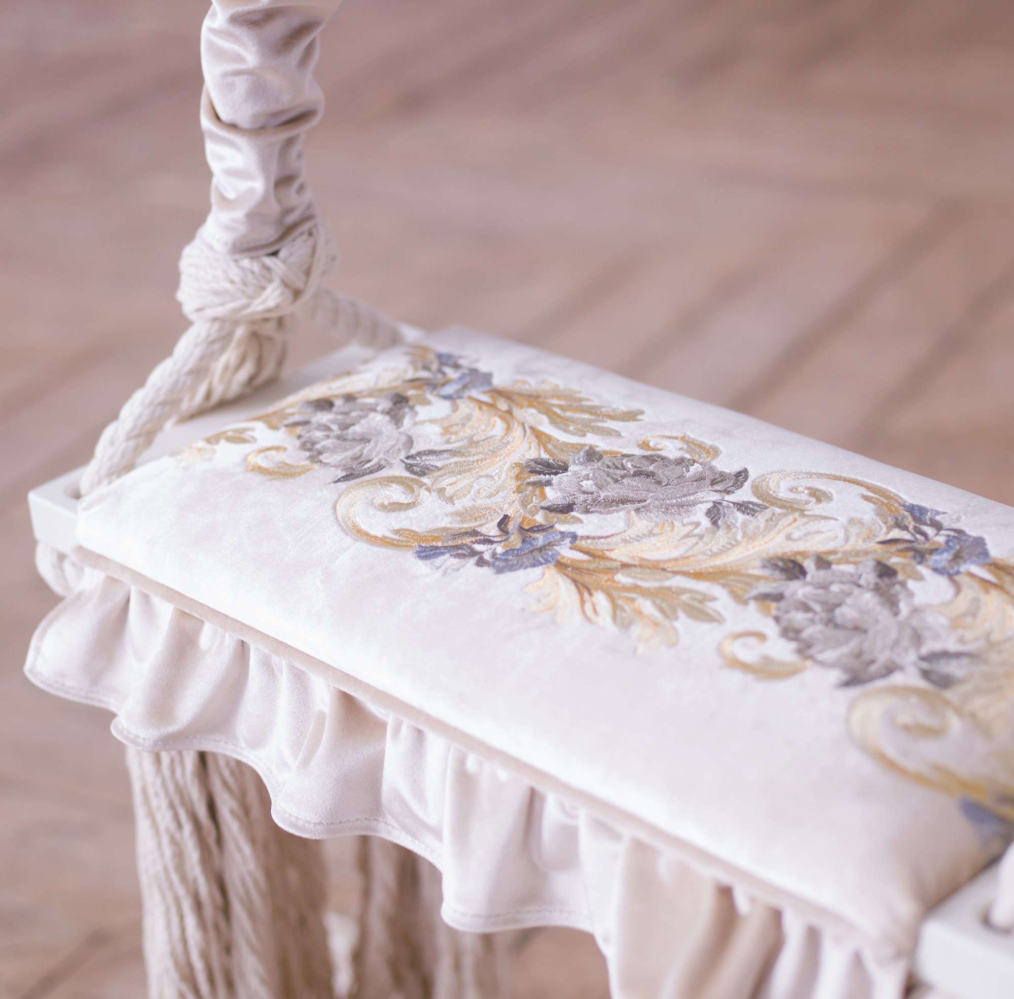 Качели интерьерные Amari Экслюзив