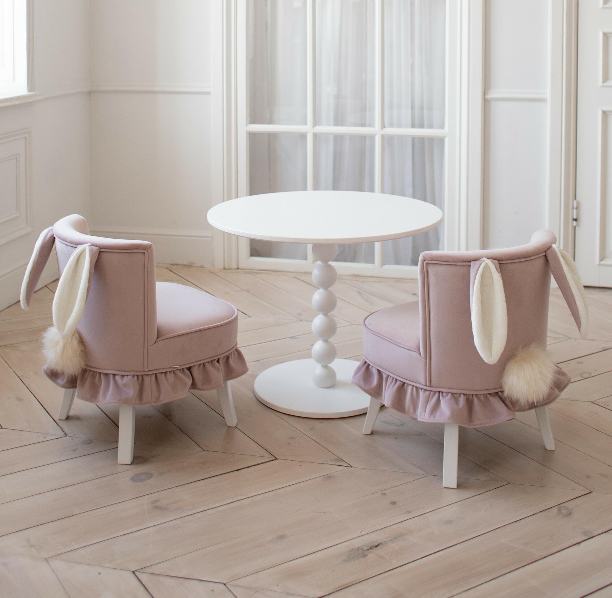 Креслице зайка с юбкой пудра