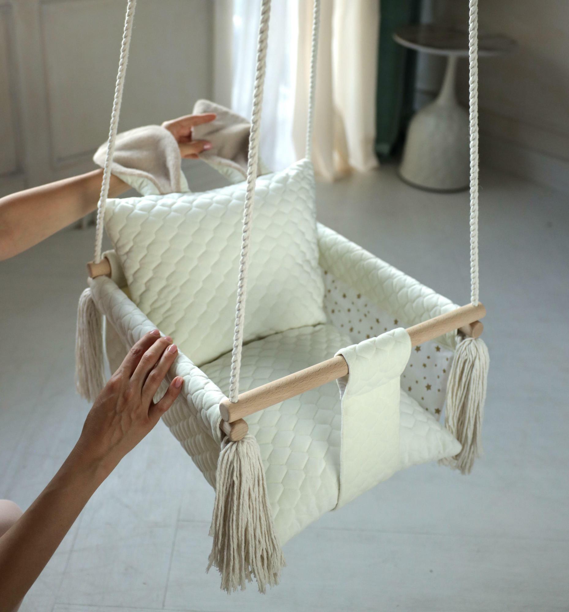 Качель подвесная Амари Зефирчик модель  с ушками зайки