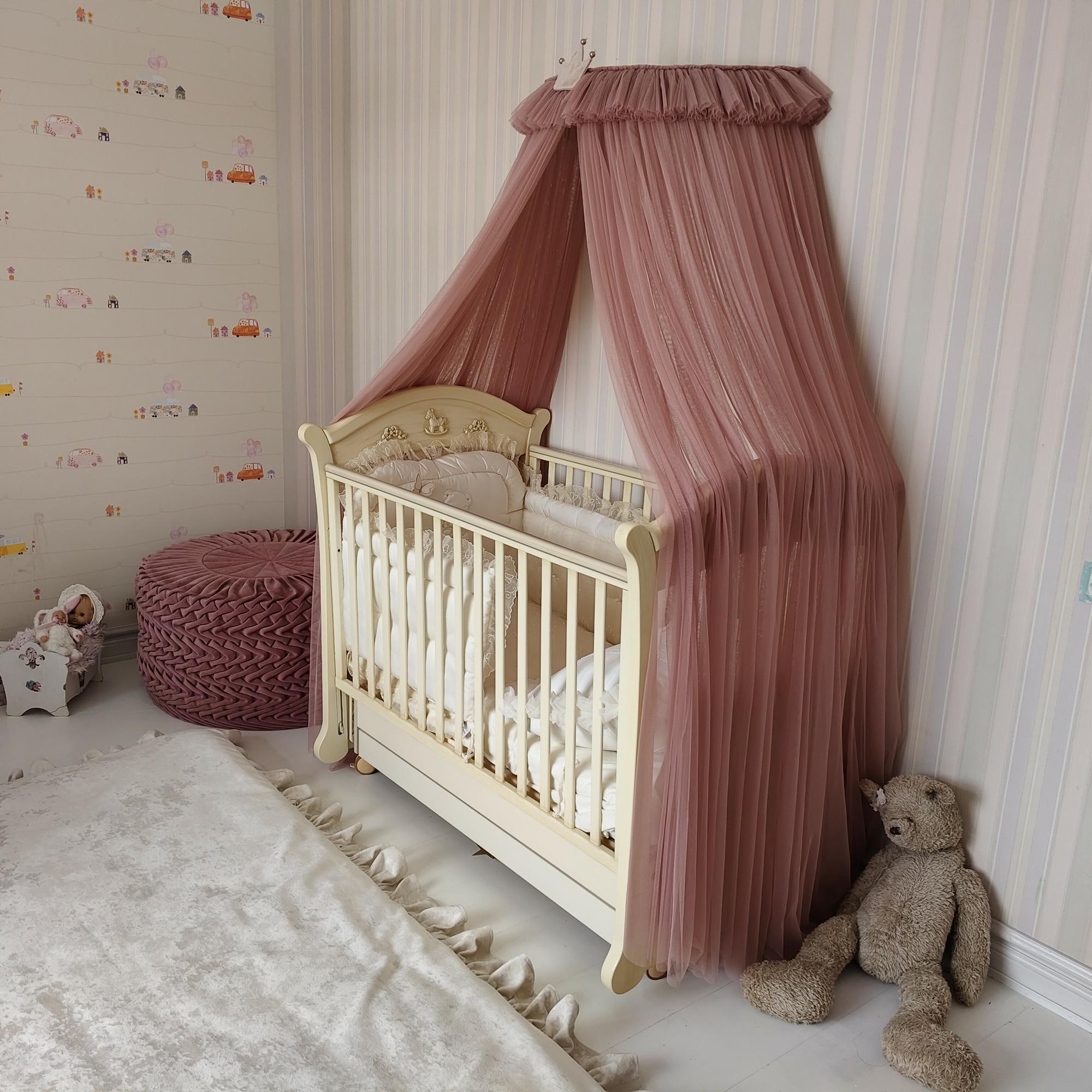 Балдахин настенный с карнизом