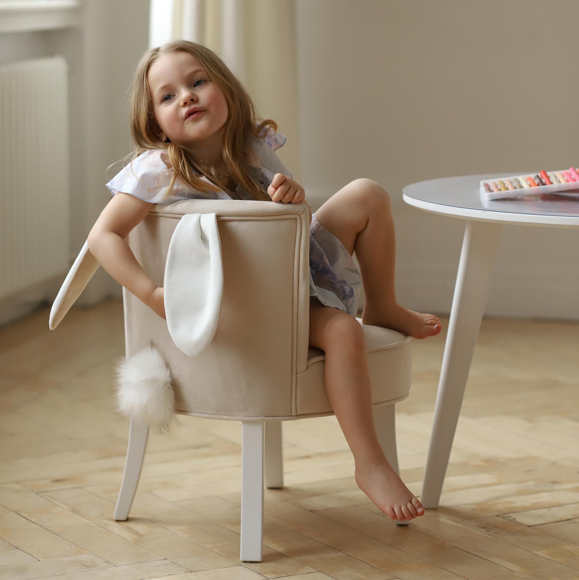 Детское кресло Amari  Заяц светло-бежевый