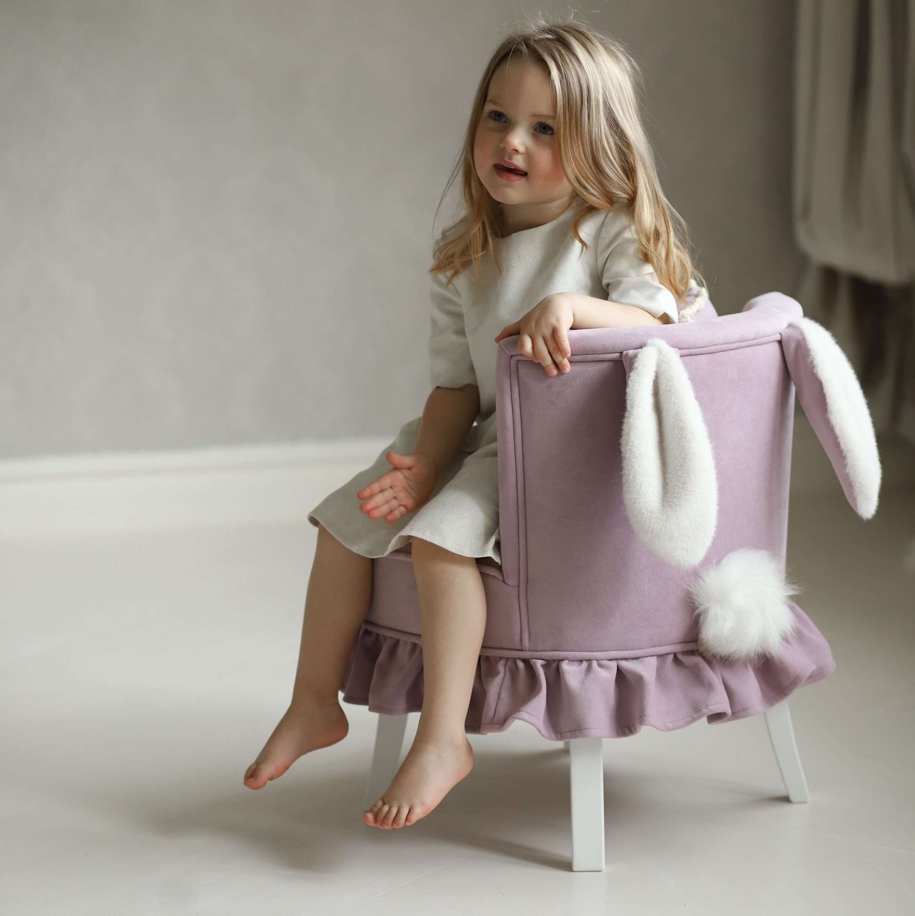 Детское кресло Amari  Зайка Фиалка