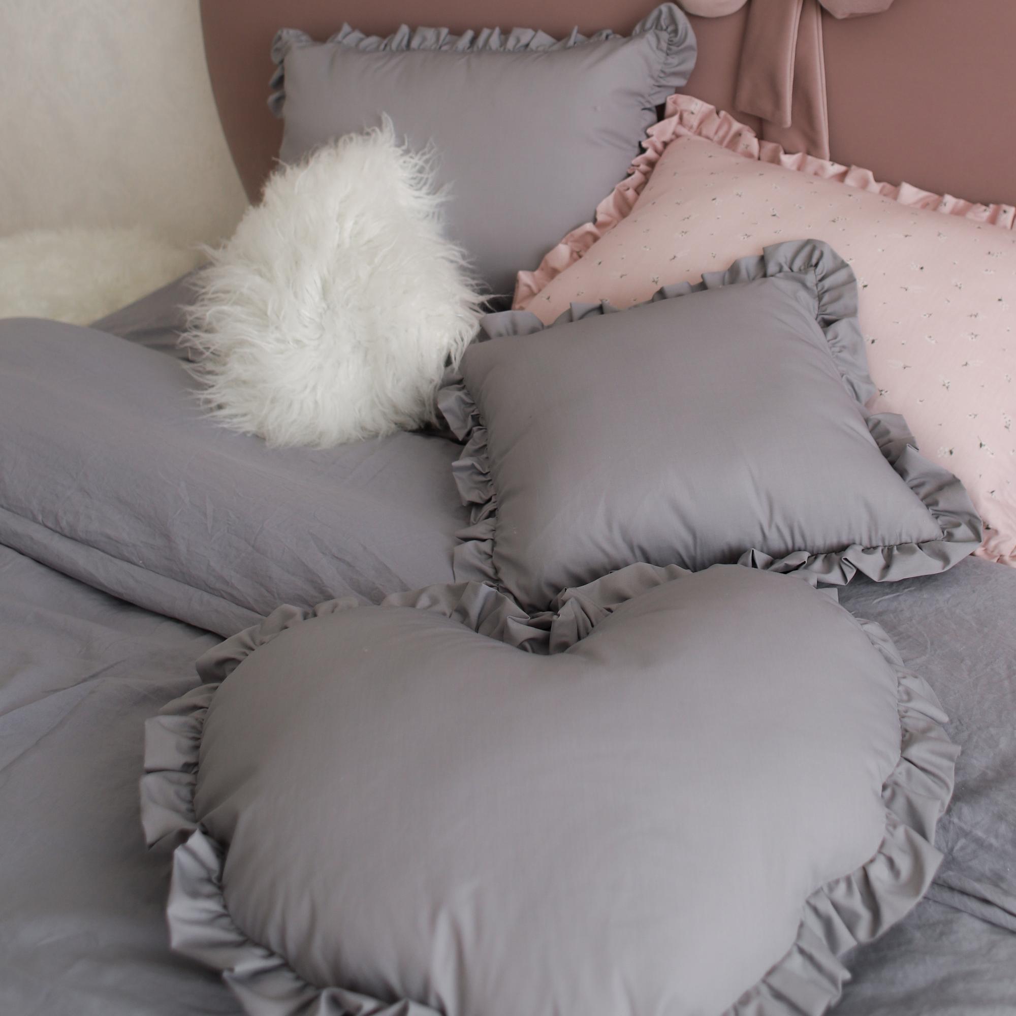 Комплект декоративных подушек 4 штуки