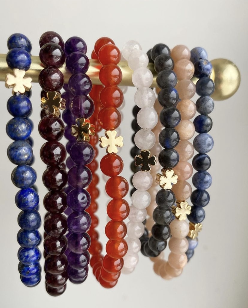 Браслет с натуральными камнями 6мм