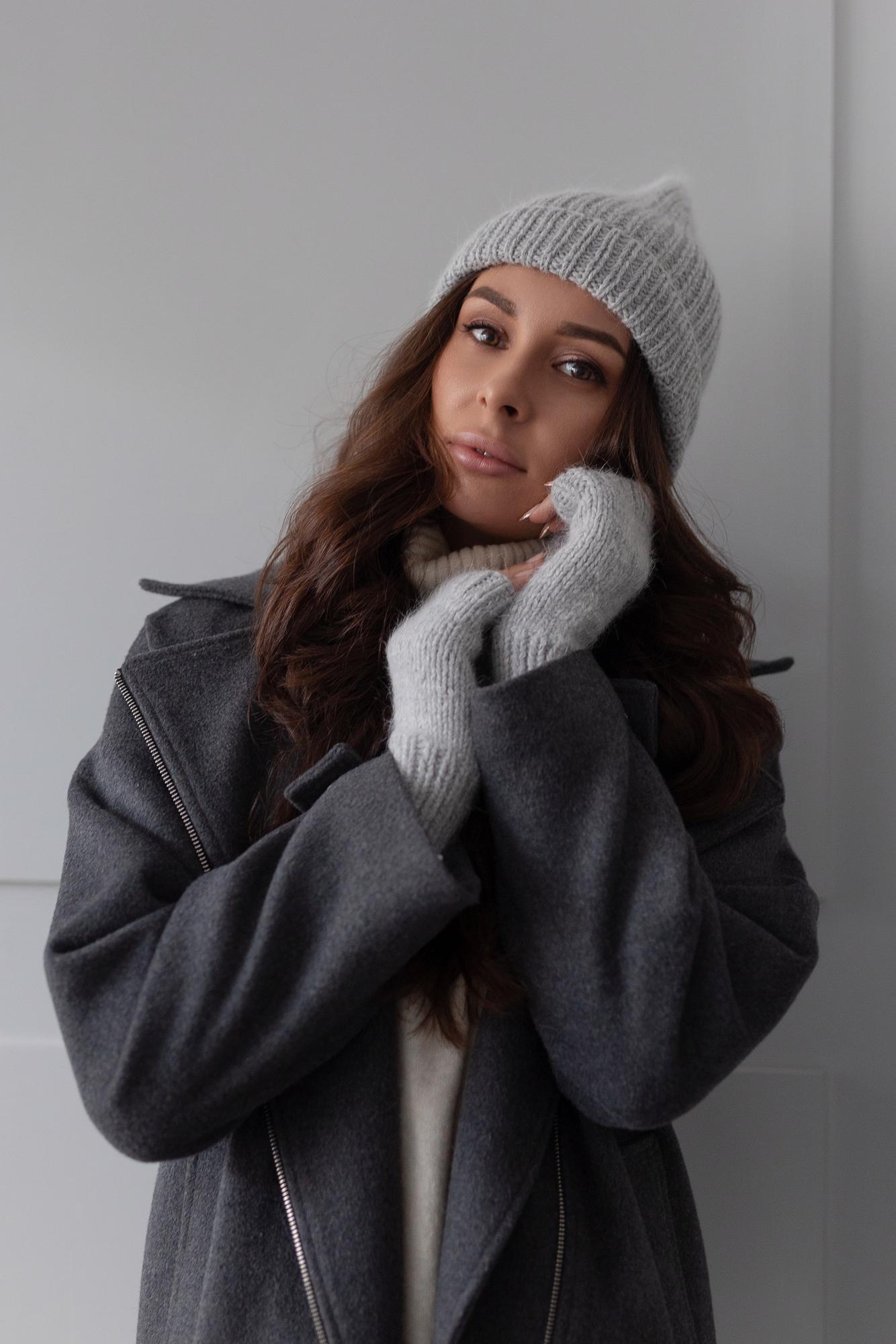 Митенки из пуха норки серые