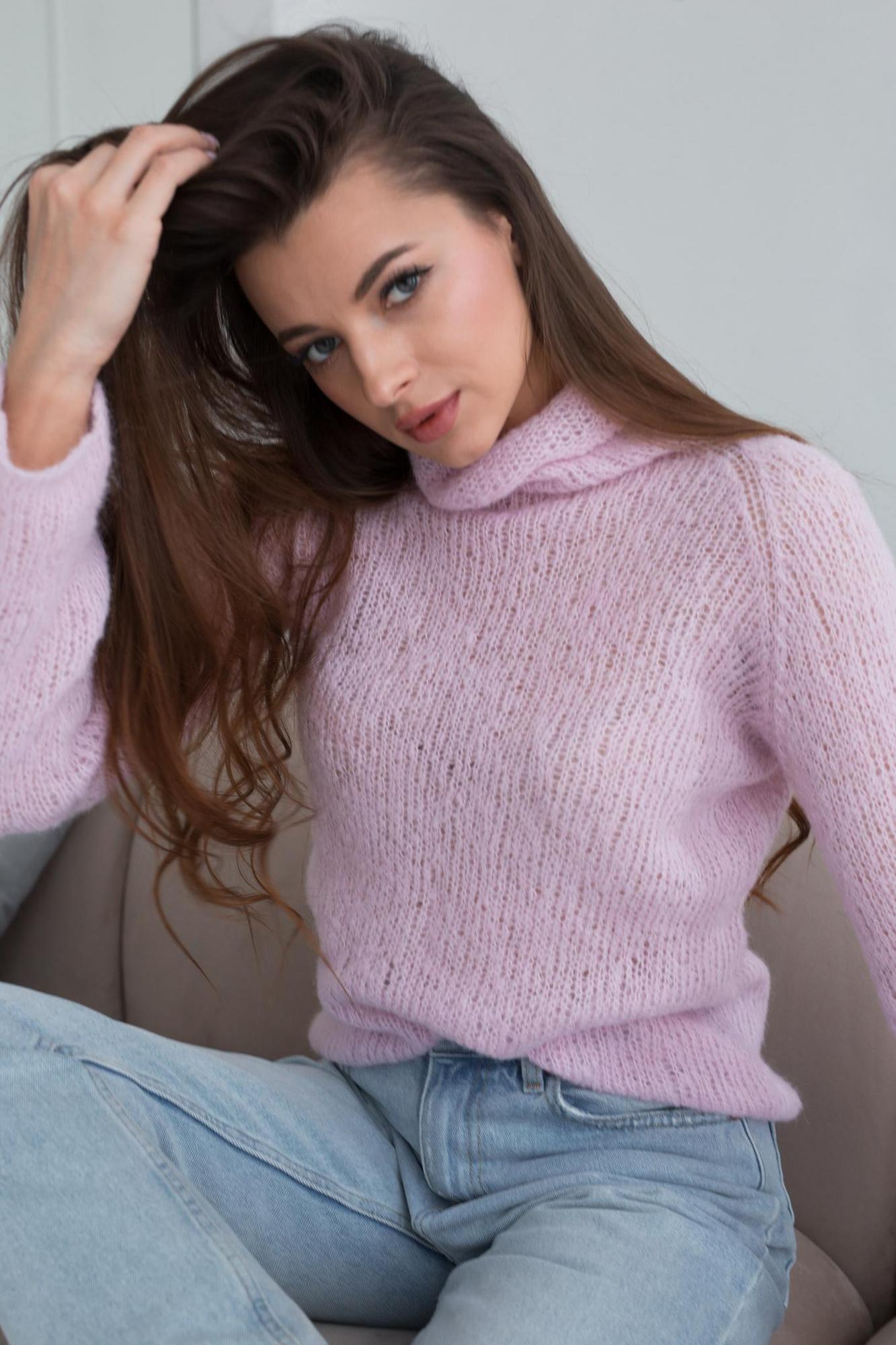 Свитер BASE розовый