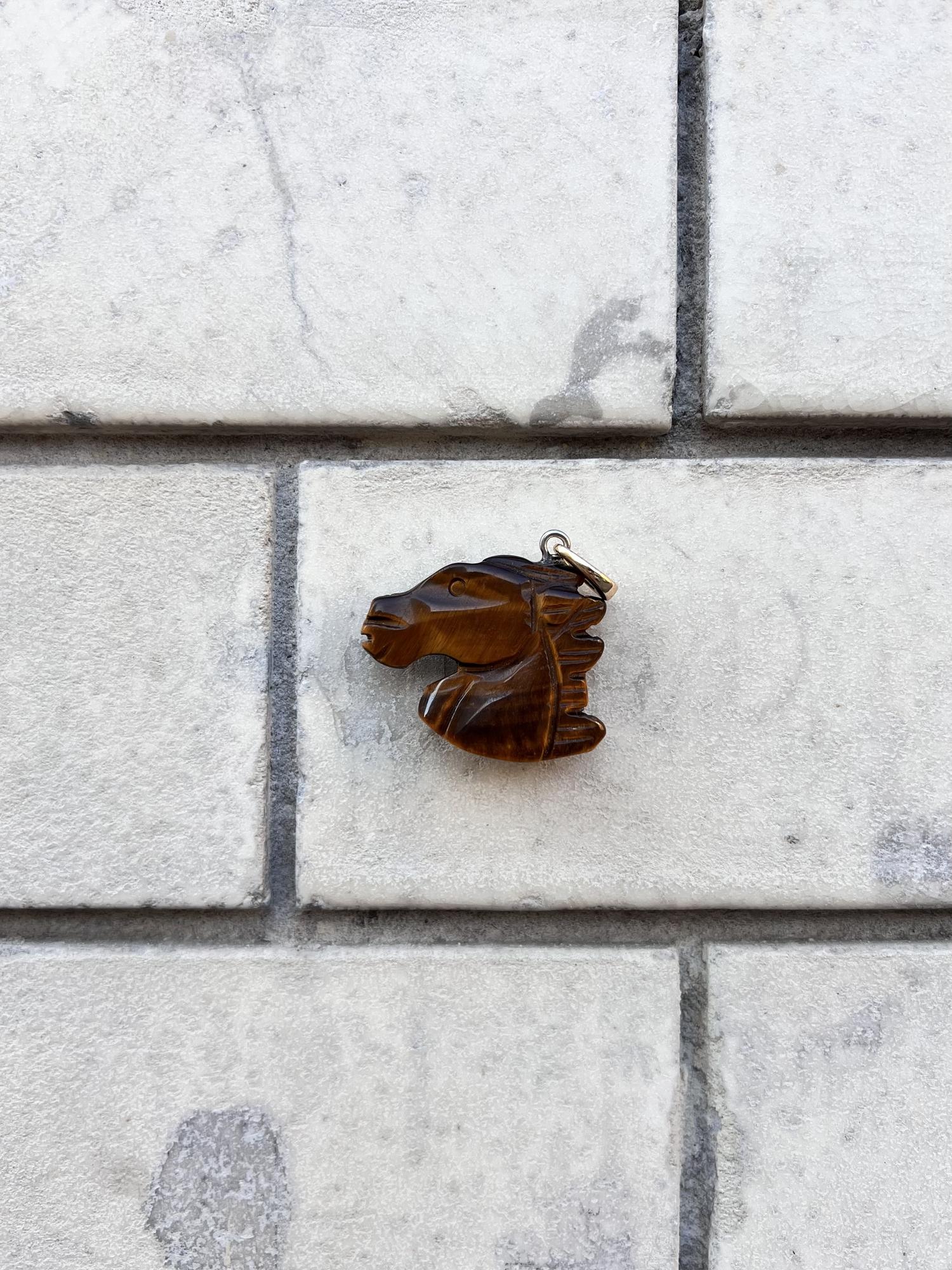 Подвеска голова лошади из тигрового  глаза gold /silver