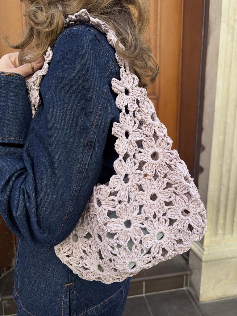 Сумка Цветы бледно-розовая