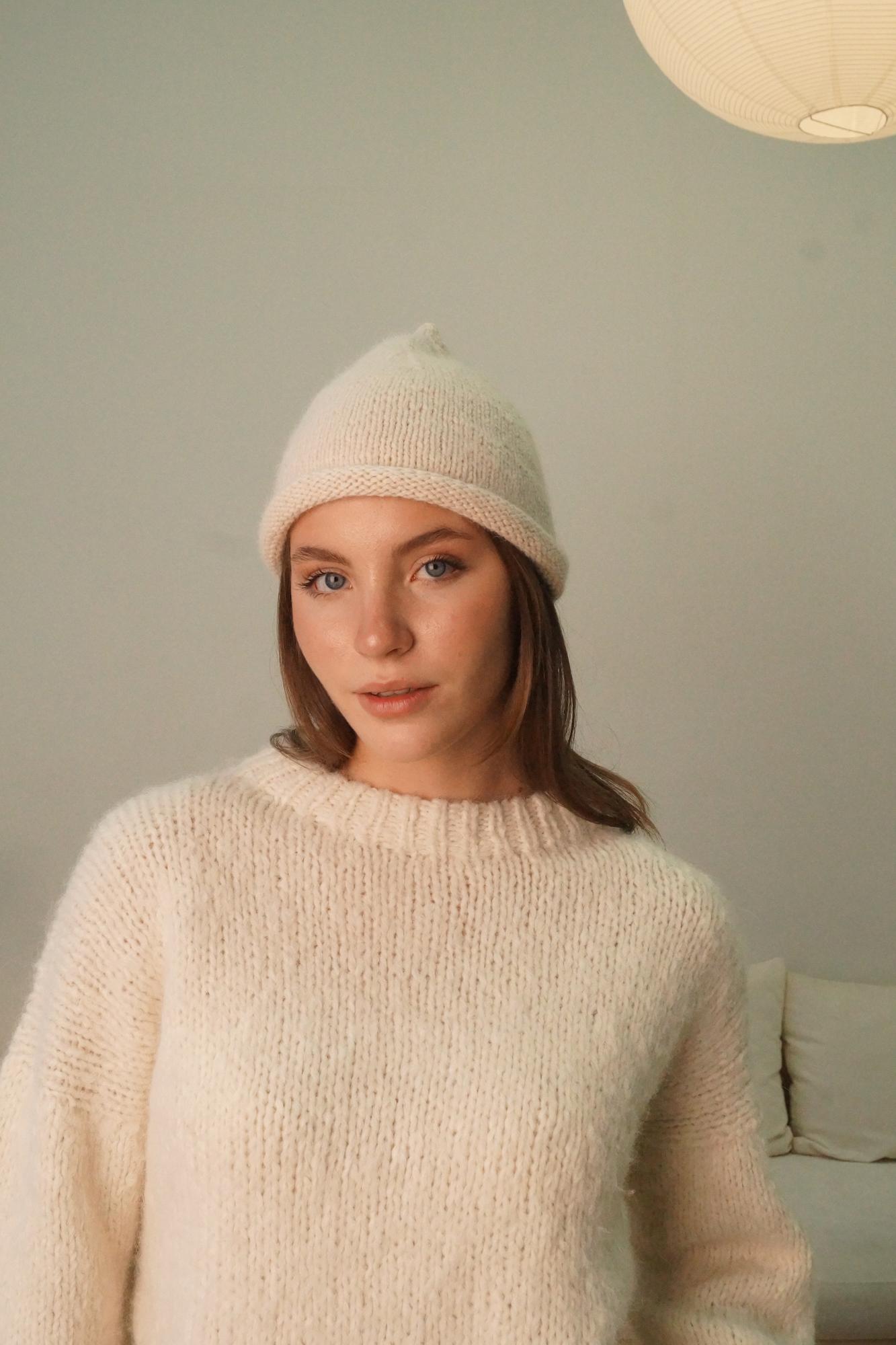 Шапка тыковка крем