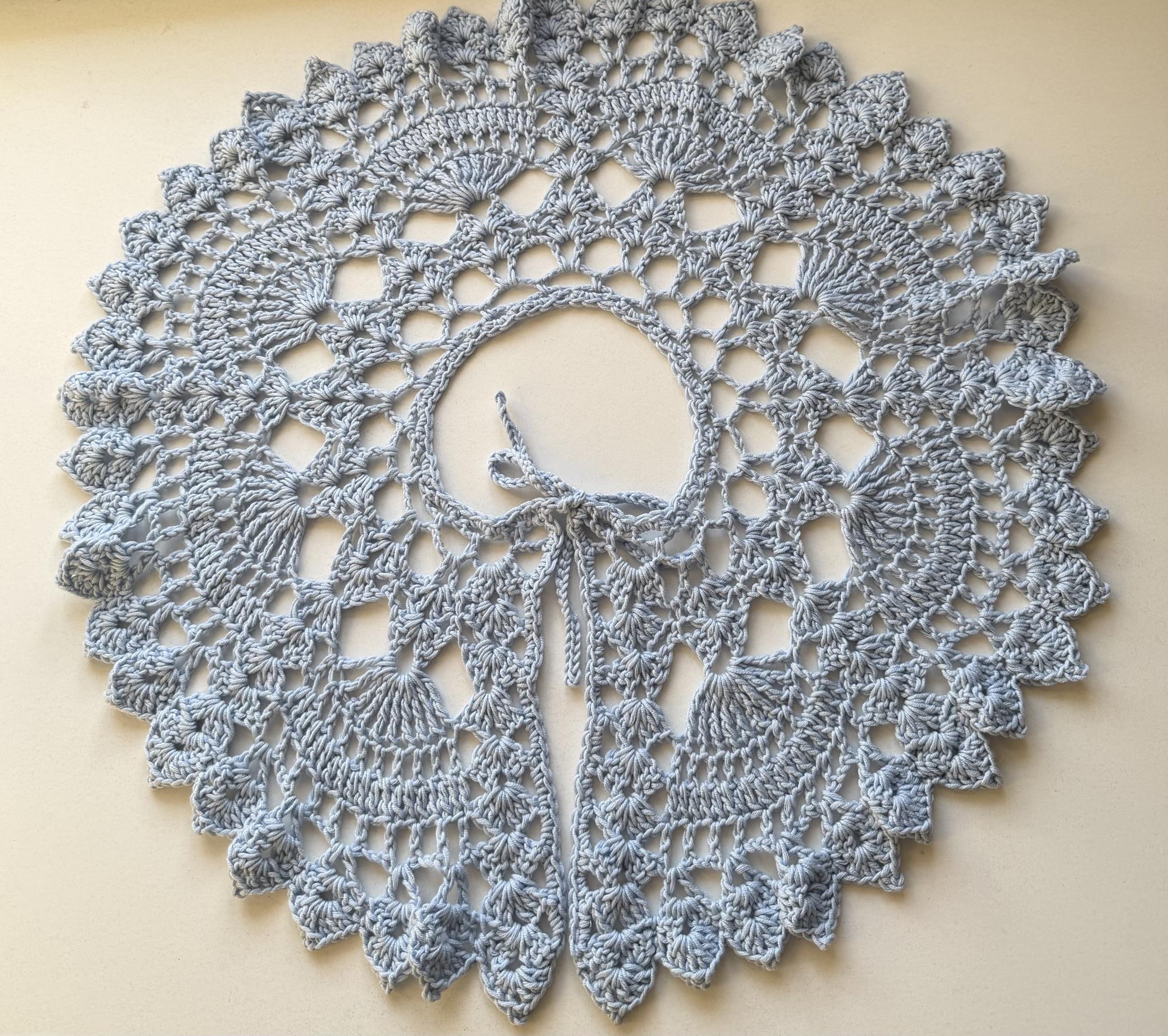 Ажурный воротник , голубой