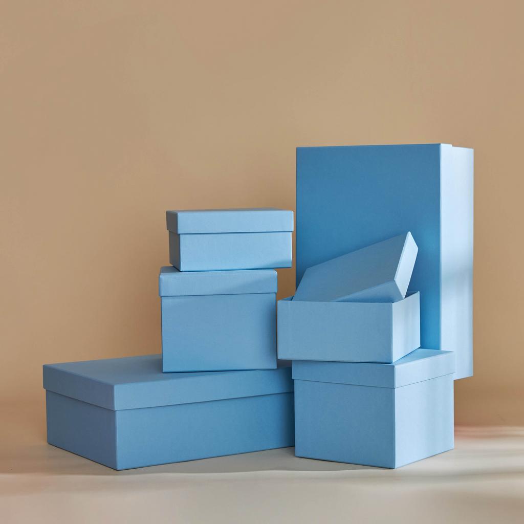 Подарочная коробка "Голубая"