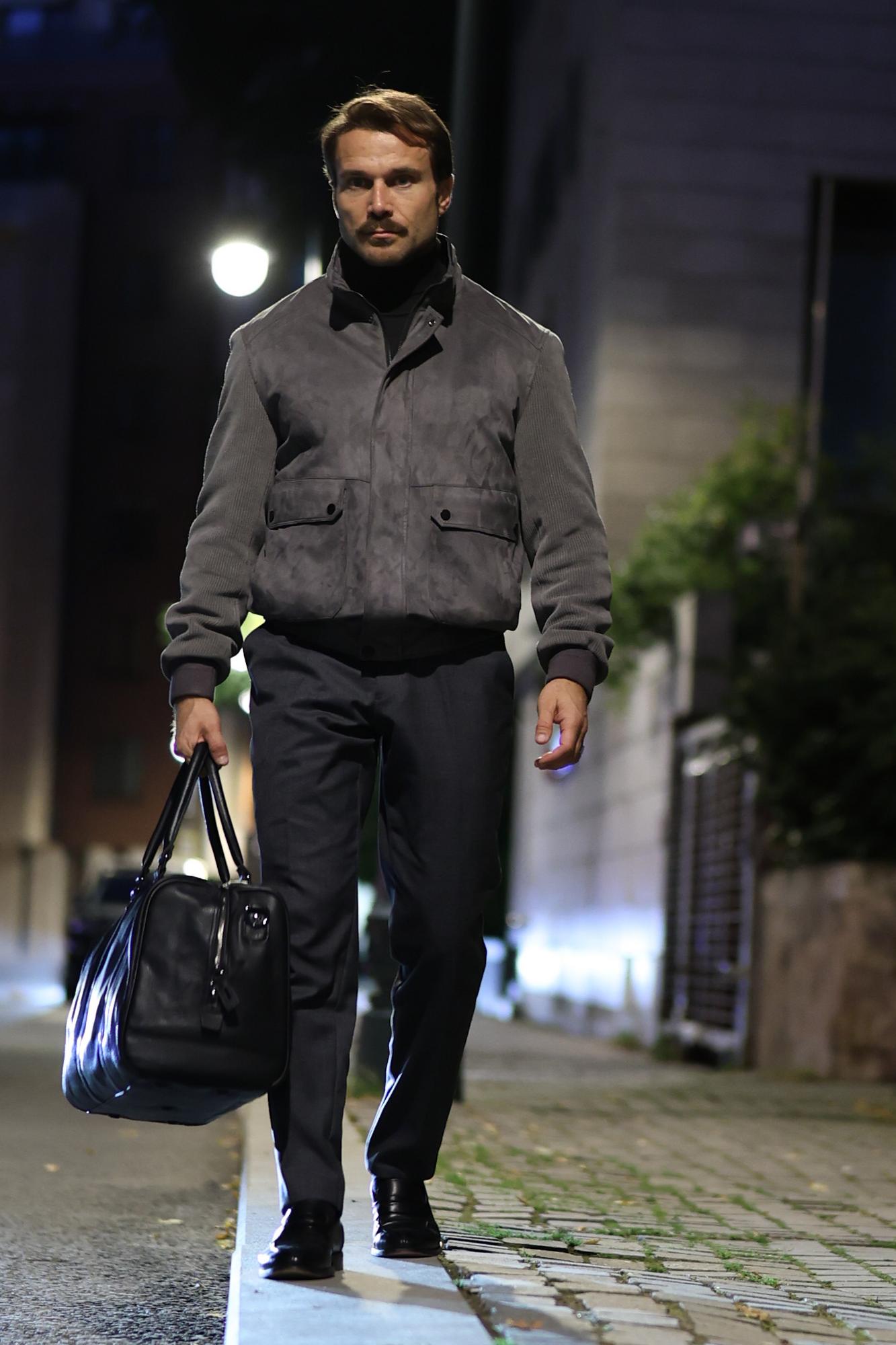 УТЕПЛЁННАЯ ВЕСЕННЕ-ОСЕННЯЯ КУРТКА ИЗ АЛЬКАНТАРЫ