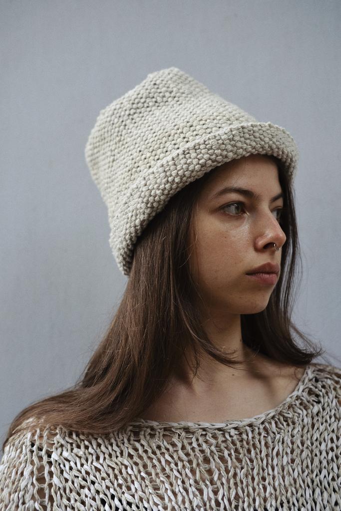 Шапка "Тканная" белая