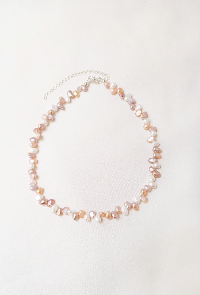 Чокер жемчужный, оттенки розового