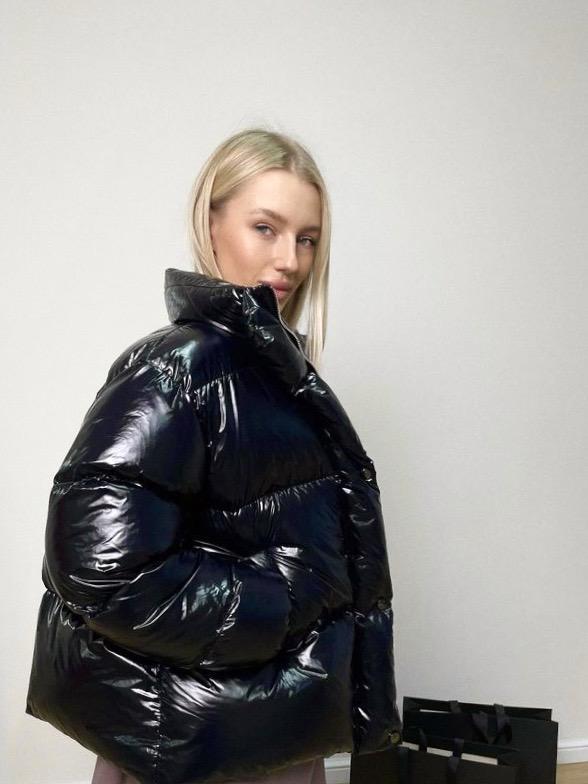 Укороченная куртка на пуху Glossy Black