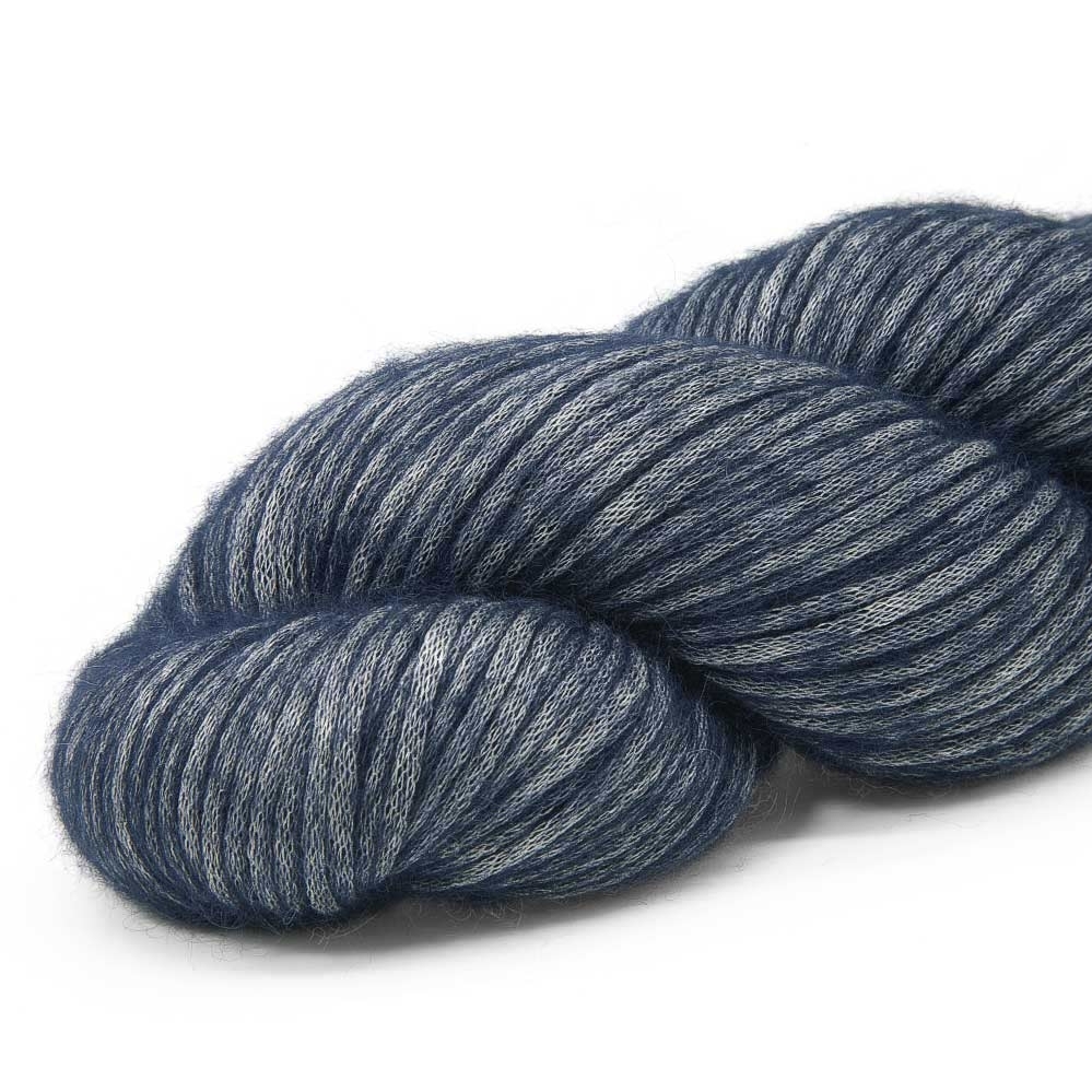Пряжа Illimani Amelie цвет Navy ZW67 | Wool Story
