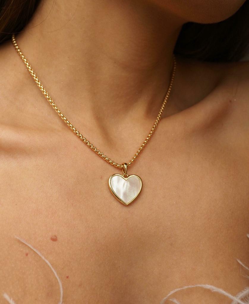 Колье с подвеской сердце ADORE