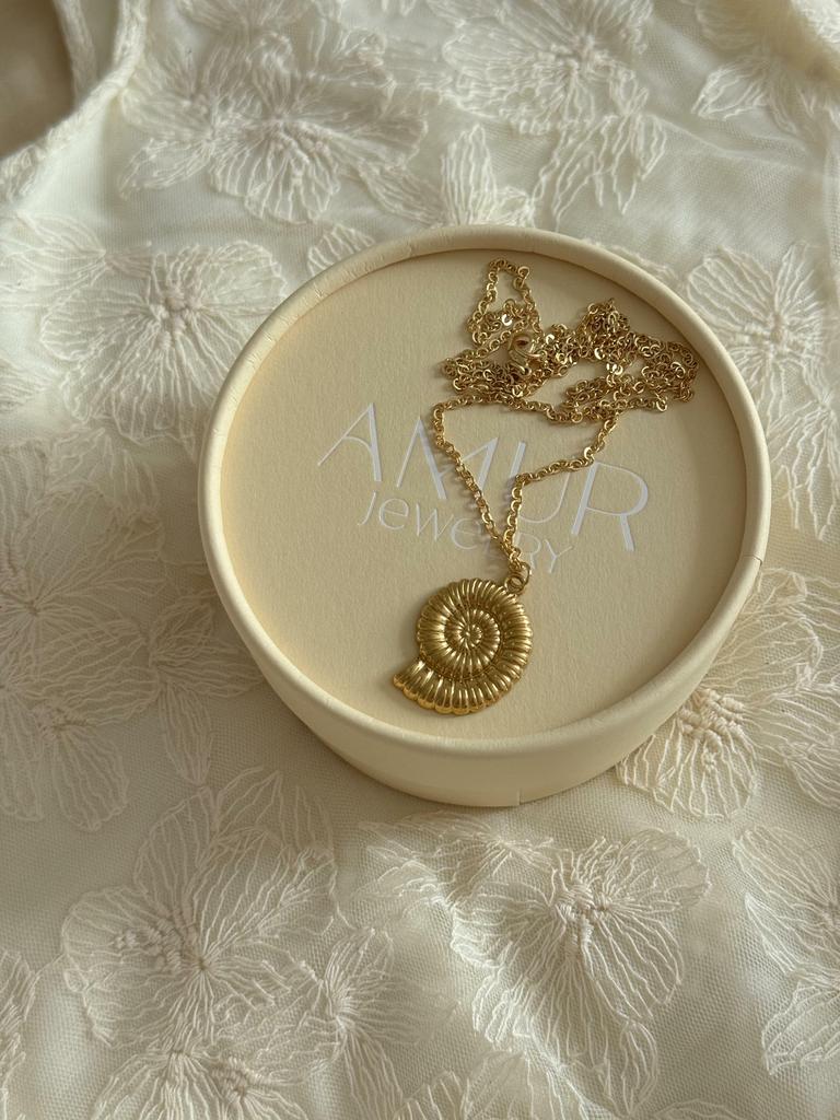 Цепочка длинная с подвеской аммонит