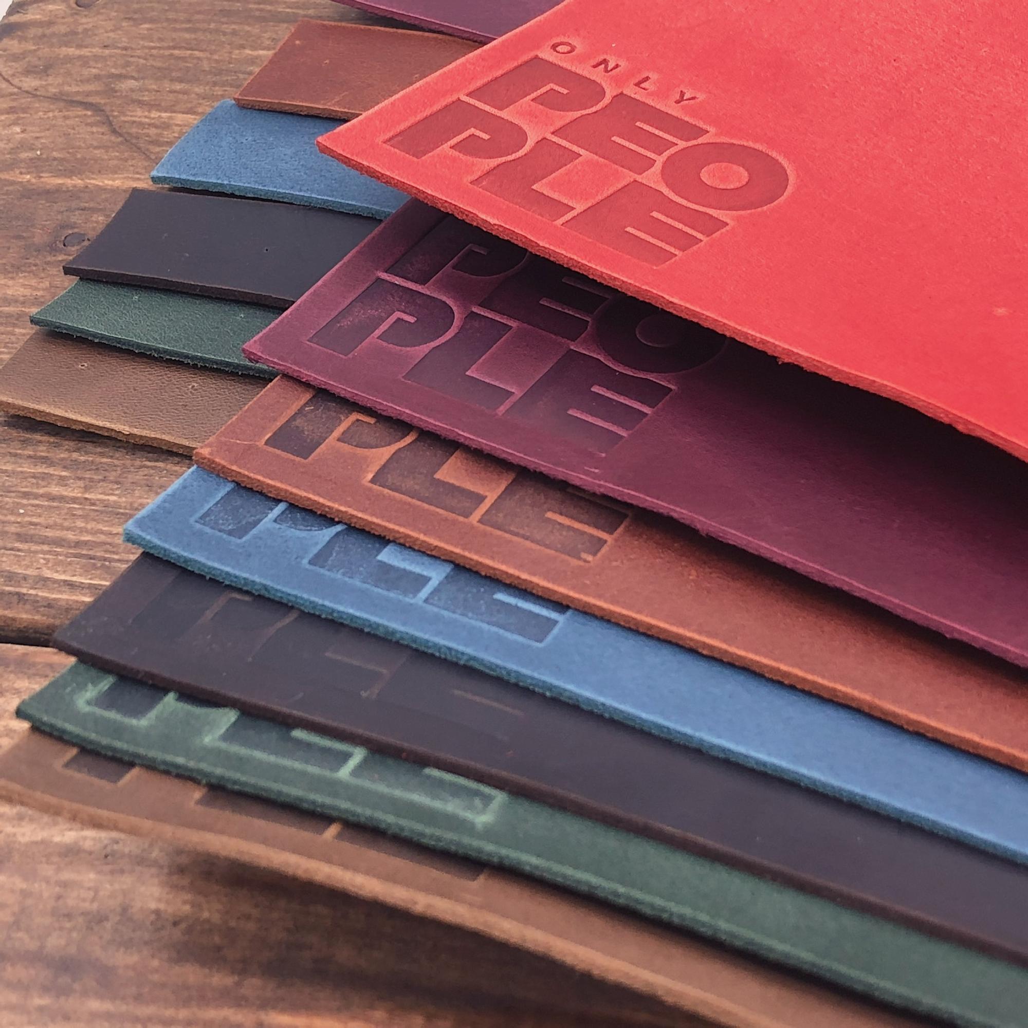 Тиснение логотипа заказчика