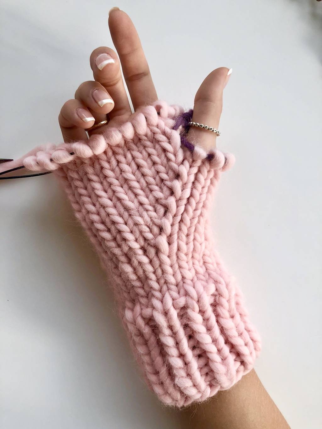 Как снять петли для пальчика