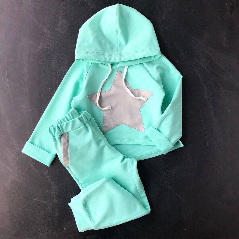 Укороченная толстовка + Штаны с карманами