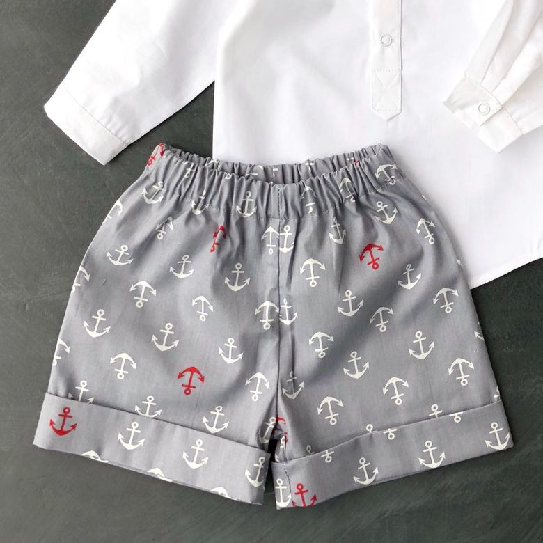 Шорты с отворотами