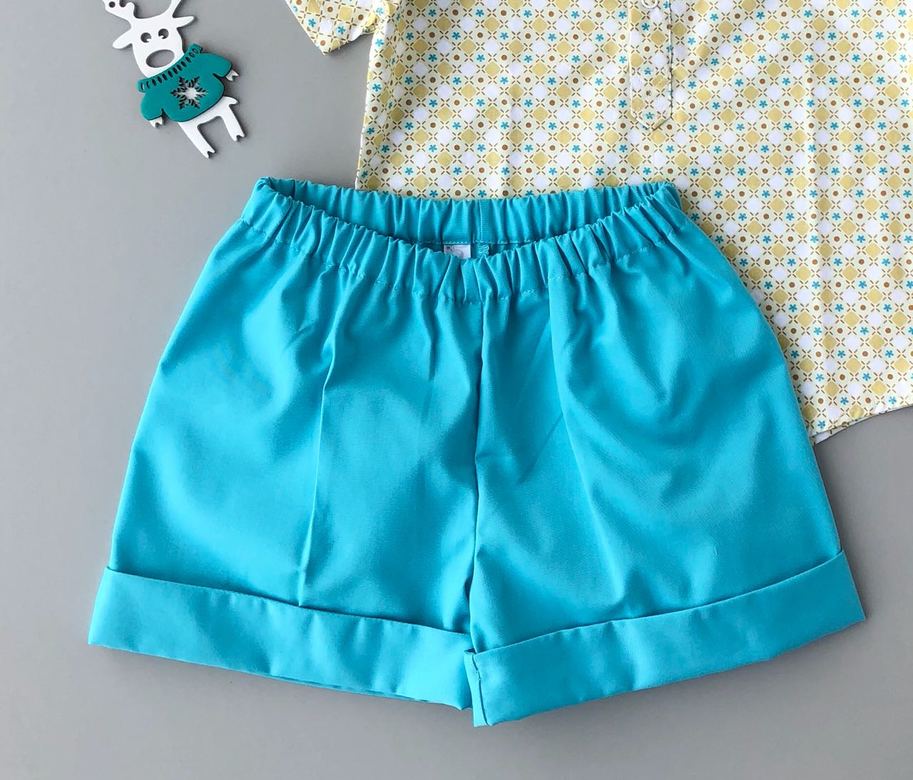 Шорты с отворотами