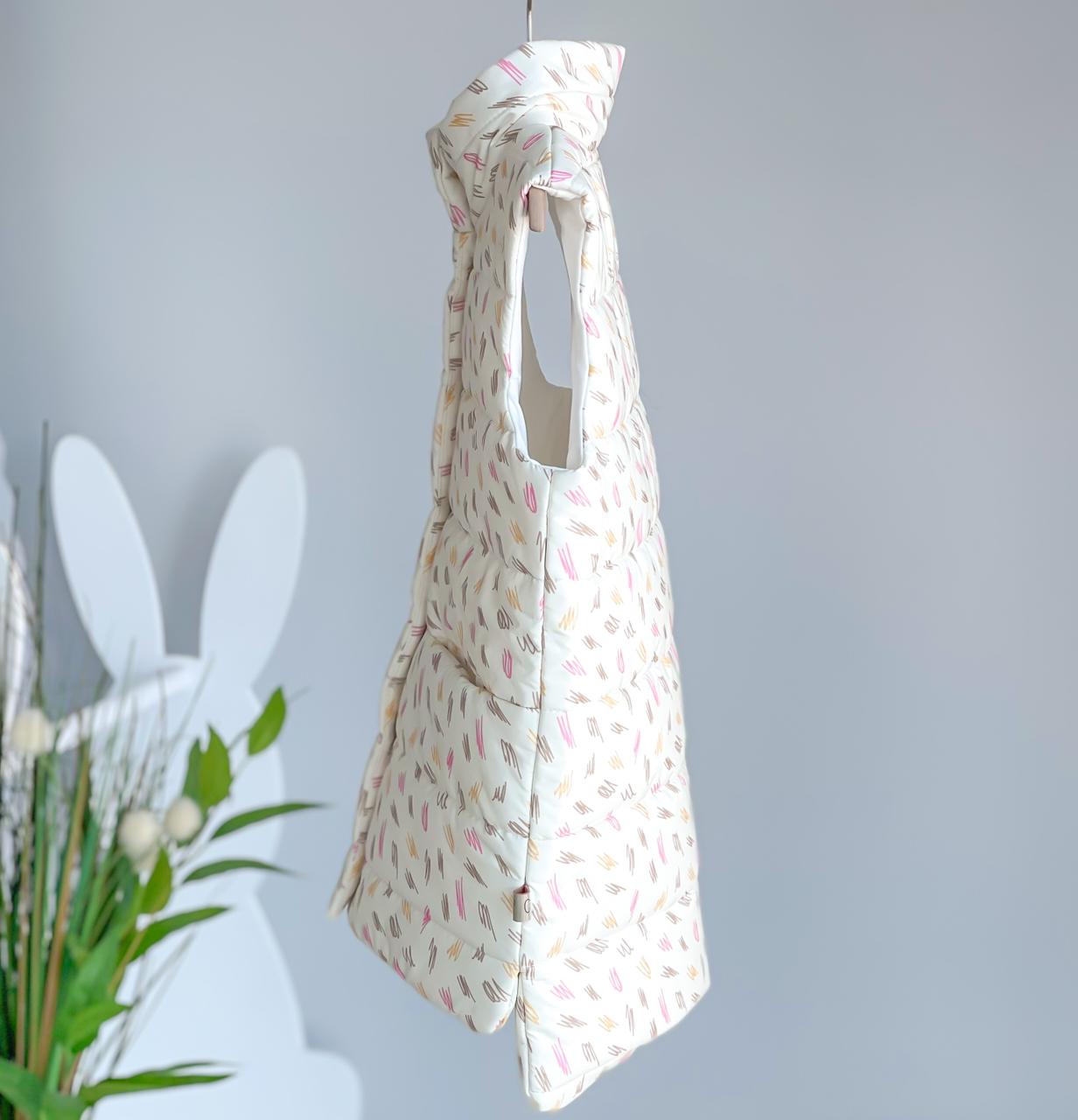 Штрихи цветные на бежевом