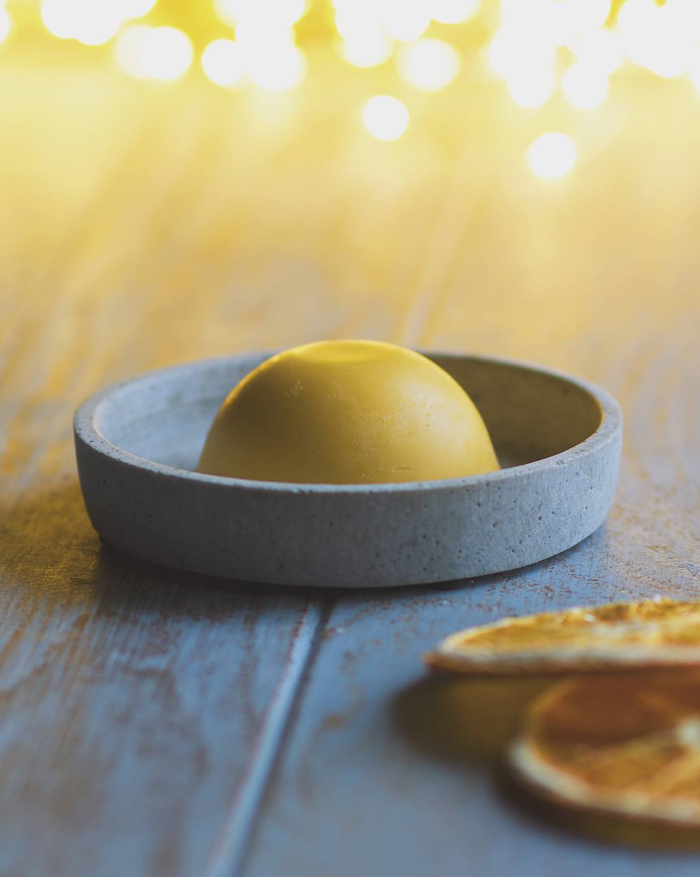 Твёрдый бальзам для волос "Облепиха и сладкий апельсин"